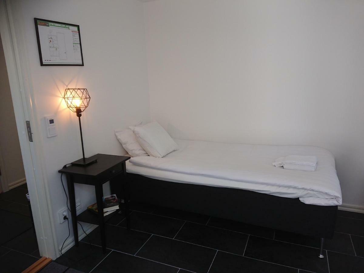 Melleruds Golfklubb Bed & Breakfast Zewnętrze zdjęcie